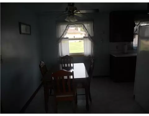 4824 Ashley Cir, Springfield, OH 45503 photo 6