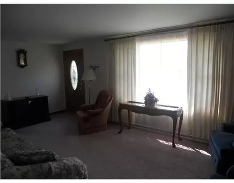 4824 Ashley Cir, Springfield, OH 45503 photo 4