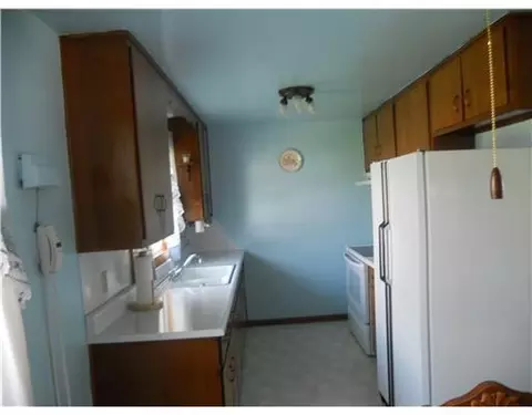 4824 Ashley Cir, Springfield, OH 45503 photo 5