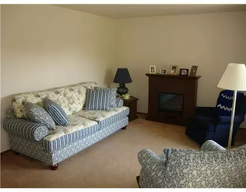 2950 Avery #.., Springfield, OH 45503 photo 2