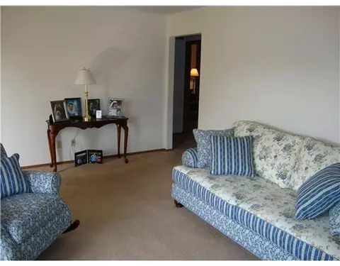 2950 Avery #.., Springfield, OH 45503 photo 3