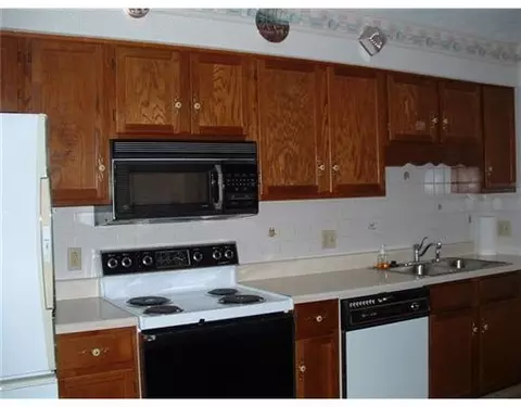 3072 Brixton #.., Springfield, OH 45503 photo 4