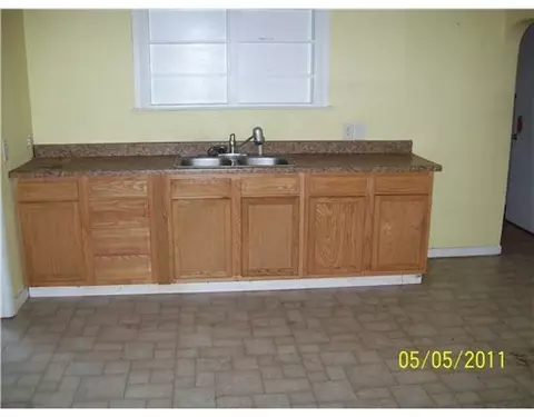 2819 Hilldale Rd, Springfield, OH 45505 photo 3