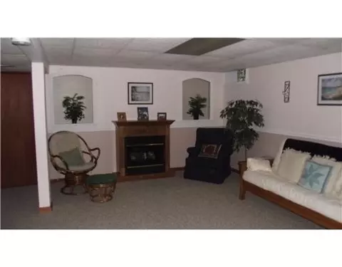4995 Peacock Rd, Springfield, OH 45502 photo 16