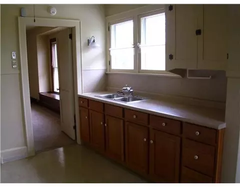 1910 N Limestone St 1912, Springfield, OH 45503 photo 4