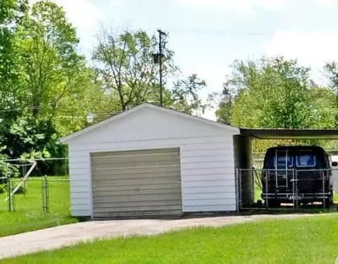 1023 W Perrin, Springfield, OH 45506 photo 2