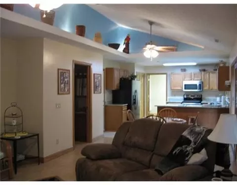 1734 Willow Lakes Dr #...., Springfield, OH 45502 photo 9