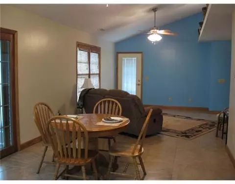 1734 Willow Lakes Dr #...., Springfield, OH 45502 photo 8