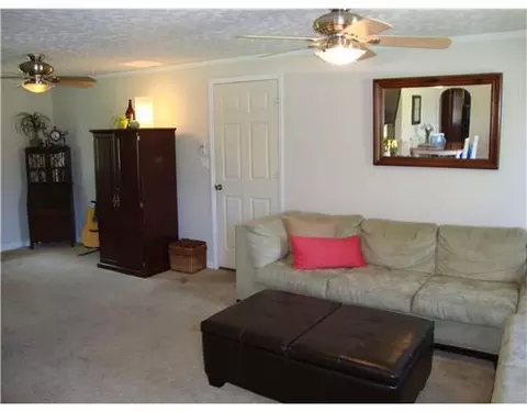 3641 S Tecumseh, Springfield, OH 45502 photo 2