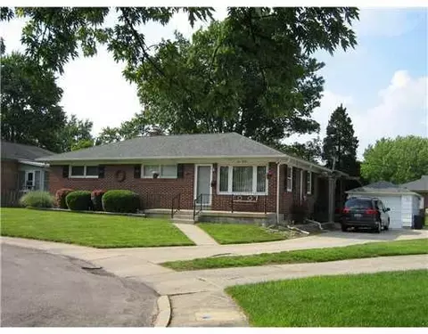 1030 Holland Cir, Springfield, OH 45503 photo 1