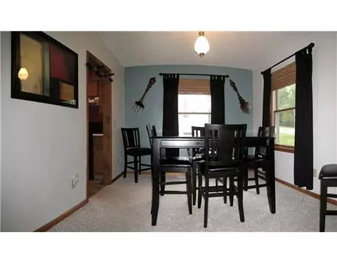630 W Harding Rd, Springfield, OH 45504 photo 8