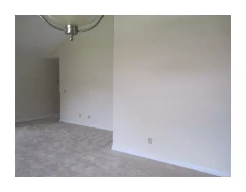 608 Donnelly, Springfield, OH 45503 photo 3