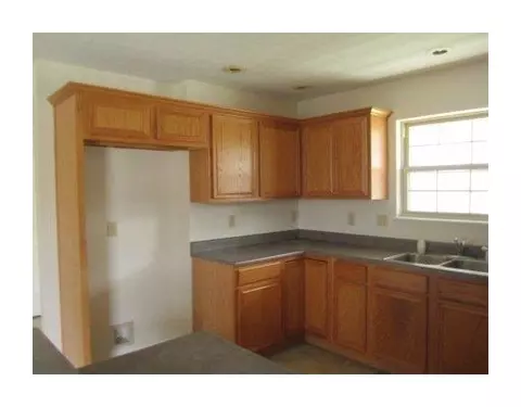 608 Donnelly, Springfield, OH 45503 photo 6