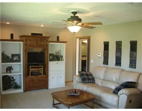 223 E Pinehurst, Sidney, OH 45365 photo 7