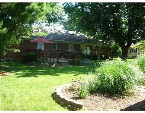 223 E Pinehurst, Sidney, OH 45365 photo 2