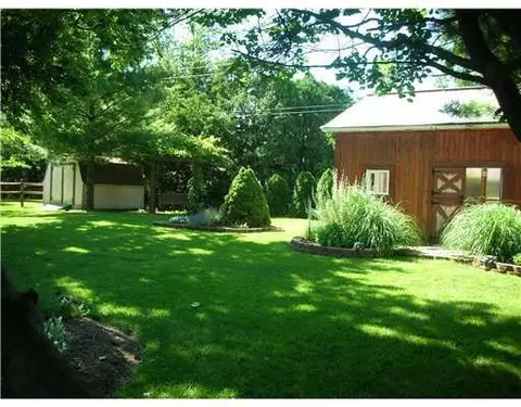 223 E Pinehurst, Sidney, OH 45365 photo 3