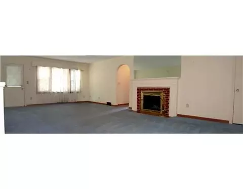 275 Forest Dr, Springfield, OH 45505 photo 3