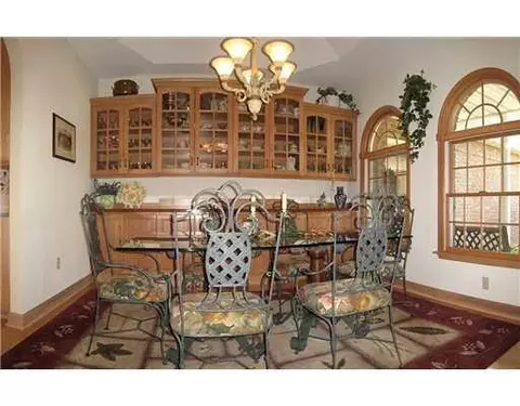 668 Shrine Rd, Springfield, OH 45504 photo 8