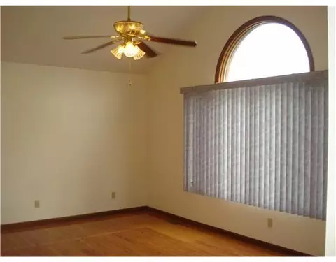 1823 Berwick Apt #,,, Springfield, OH 45503 photo 3