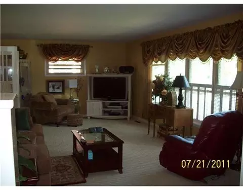 201 N Broadmoor, Springfield, OH 45504 photo 4