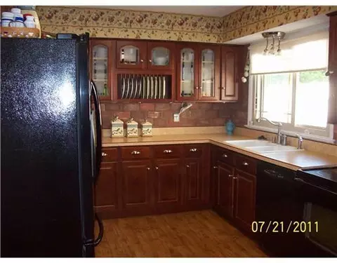 201 N Broadmoor, Springfield, OH 45504 photo 8