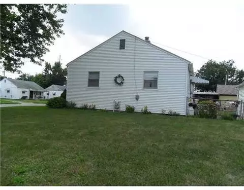 2618 Morton Dr, Springfield, OH 45505 photo 2