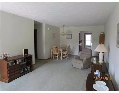 1460 Westmont #1460, Springfield, OH 45503 photo 3