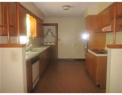 701 Snowhill, Springfield, OH 45504 photo 6