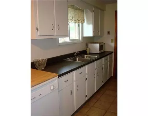 4338 Tudor Cr, Springfield, OH 45503 photo 7