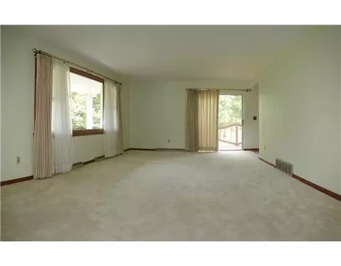 2445 Fox Hollow Rd, Springfield, OH 45502 photo 4