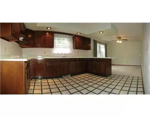 2445 Fox Hollow Rd, Springfield, OH 45502 photo 6