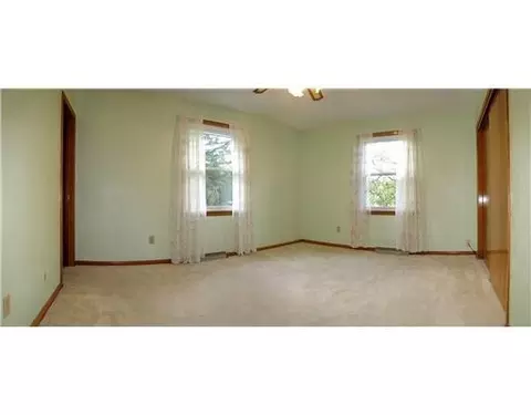 2445 Fox Hollow Rd, Springfield, OH 45502 photo 7