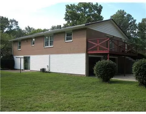 2445 Fox Hollow Rd, Springfield, OH 45502 photo 2