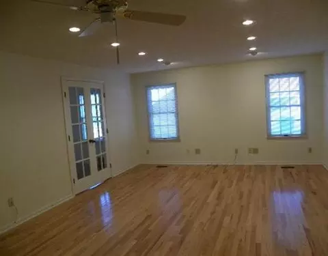 1571 Charles St, Springfield, OH 45505 photo 3