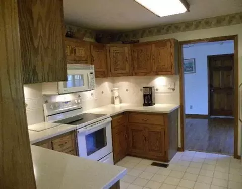 2050 Sundance Dr, Springfield, OH 45502 photo 3
