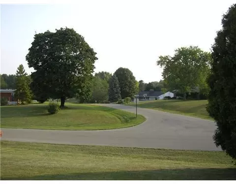 2112 Winding Trl, Springfield, OH 45503 photo 8