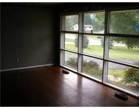 2112 Winding Trl, Springfield, OH 45503 photo 2