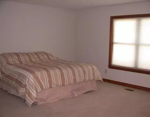 5710 Breezewood St, Springfield, OH 45502 photo 6