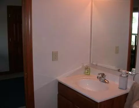 5710 Breezewood St, Springfield, OH 45502 photo 17