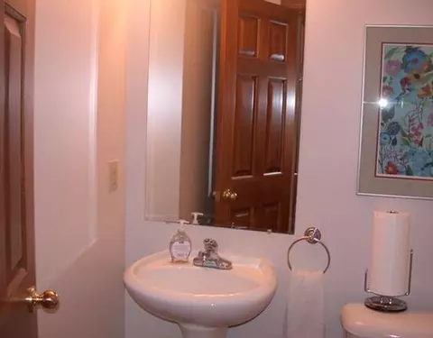5710 Breezewood St, Springfield, OH 45502 photo 12