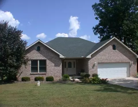 5710 Breezewood St, Springfield, OH 45502 photo 1
