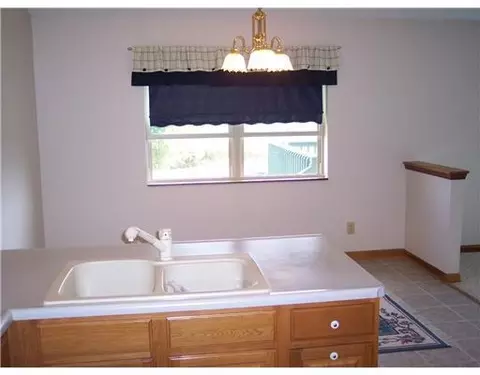 2420 Myers, Springfield, OH 45502 photo 3