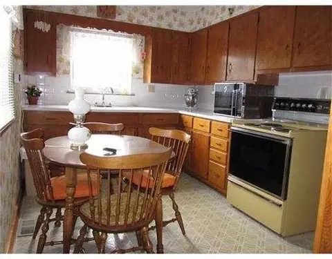 2802 W National, Springfield, OH 45504 photo 5