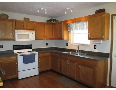 1425 Maiden Ln, Springfield, OH 45504 photo 5