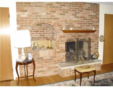 2825 Derr Rd, Springfield, OH 45503 photo 6