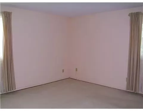2825 Derr Rd, Springfield, OH 45503 photo 8
