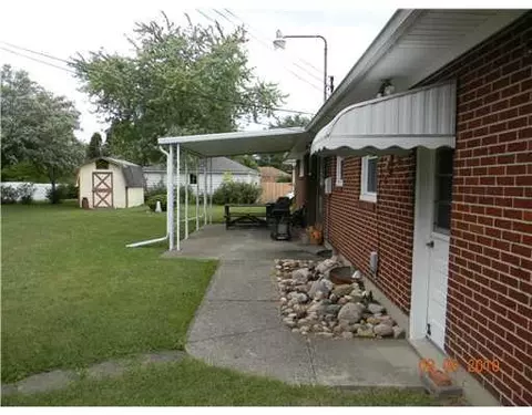 2644 Casey Dr, Springfield, OH 45503 photo 3