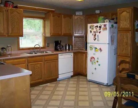 225 Redbud, Celina, OH 45822 photo 2