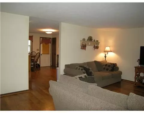 1743 Elaina Dr, Springfield, OH 45503 photo 2