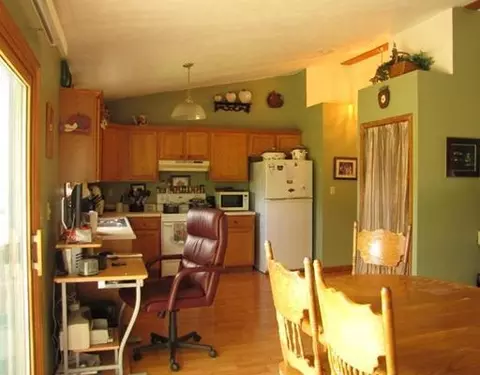 83 S Elm Tree, Conover, OH 45317 photo 3